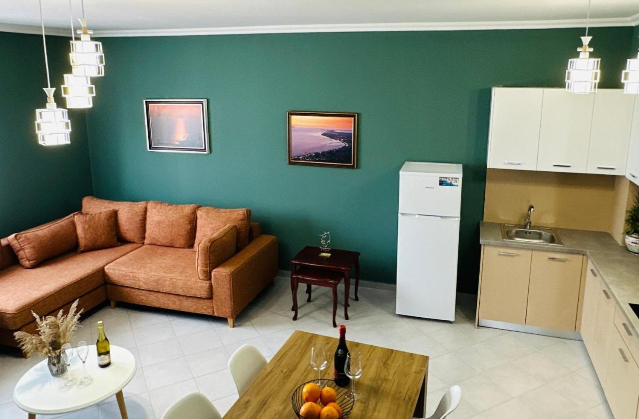 Vlorë Family Suite Residence מראה חיצוני תמונה