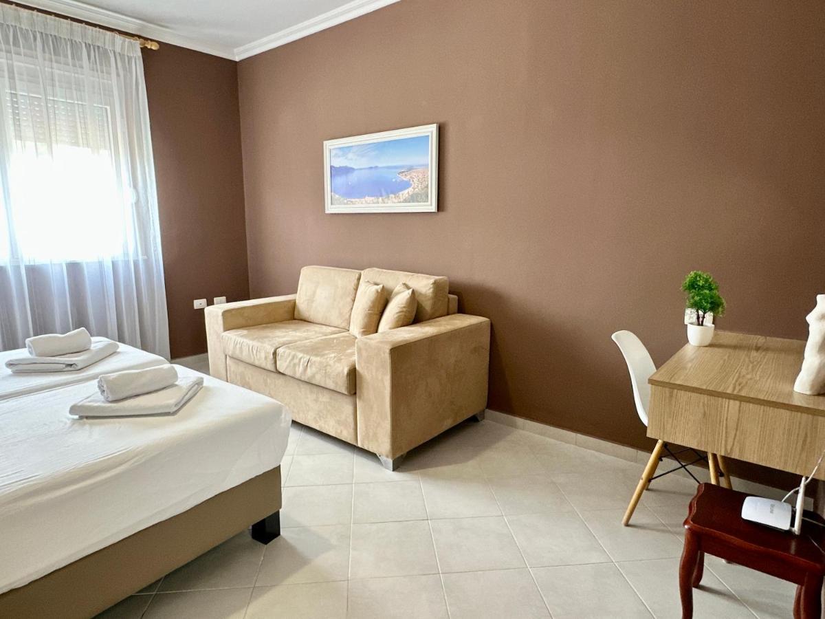 Vlorë Family Suite Residence מראה חיצוני תמונה