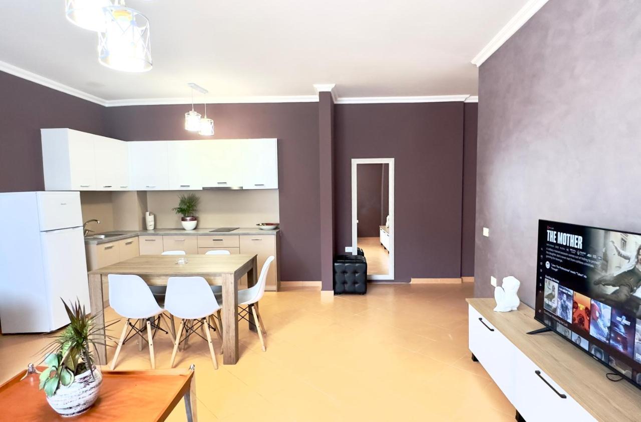 Vlorë Family Suite Residence מראה חיצוני תמונה