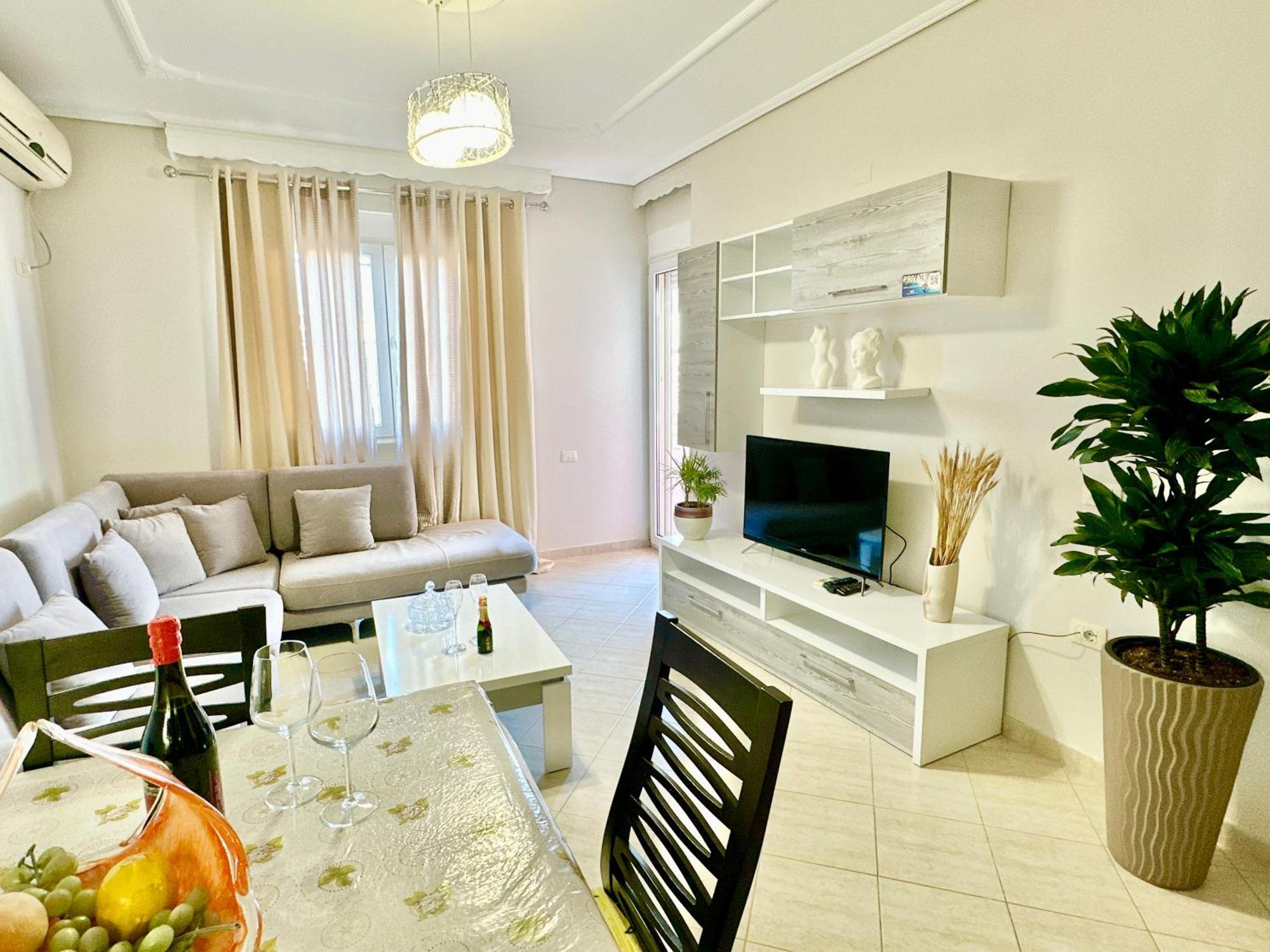 Vlorë Family Suite Residence מראה חיצוני תמונה